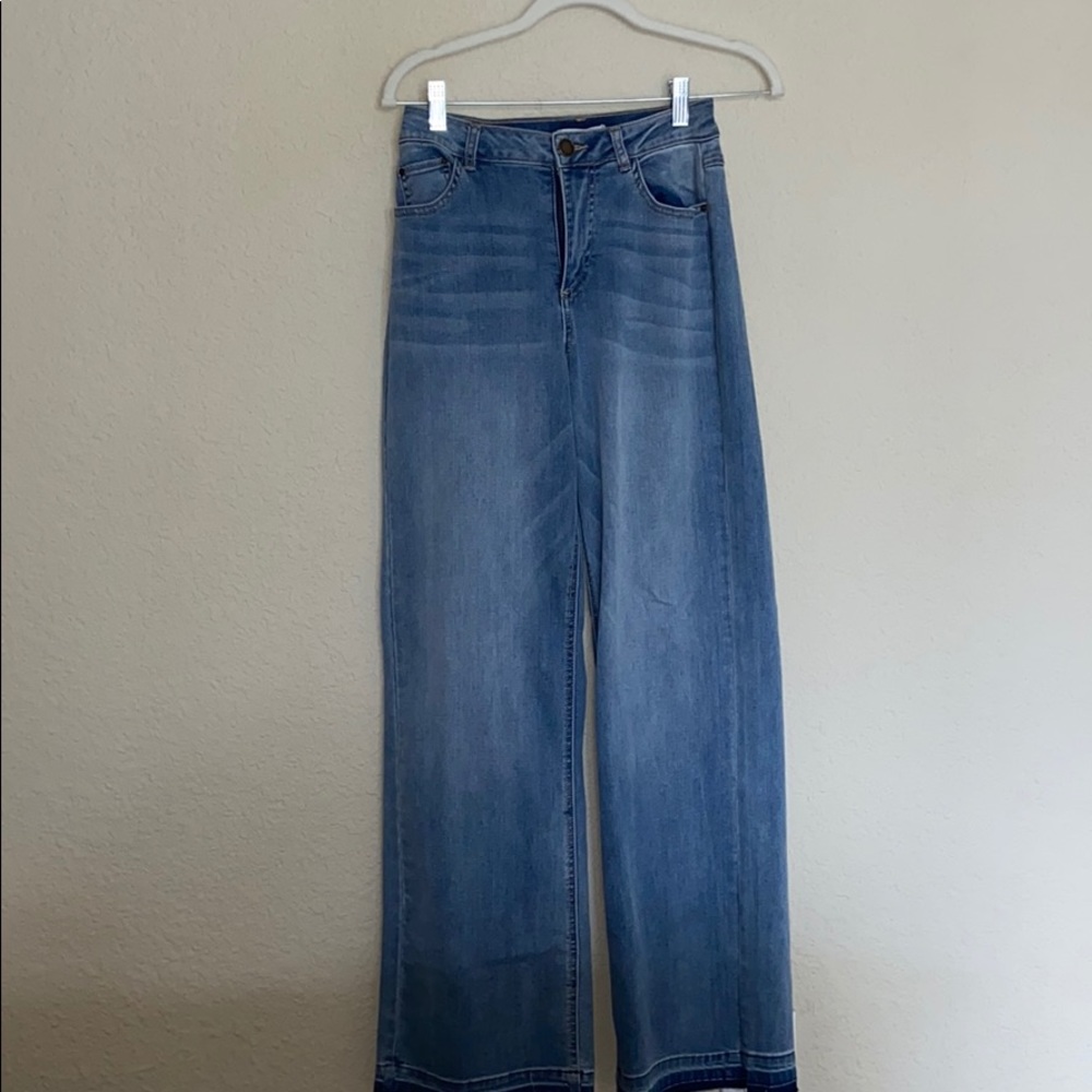 Boot cut jeans